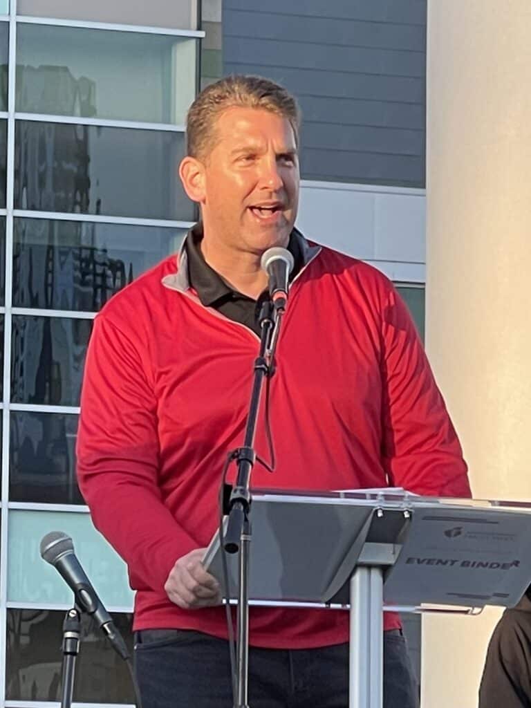 Erich Sanchack podium speaking